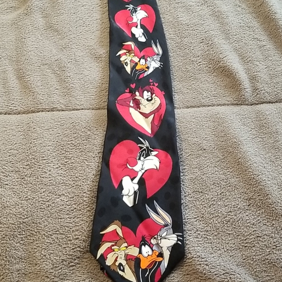3 Holiday Ties - Picture 3 of 4